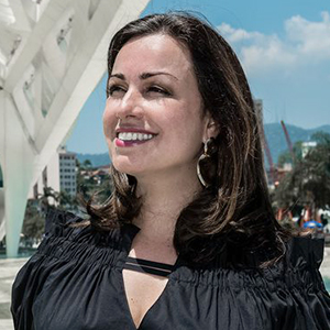 Marcela Sabino headshot